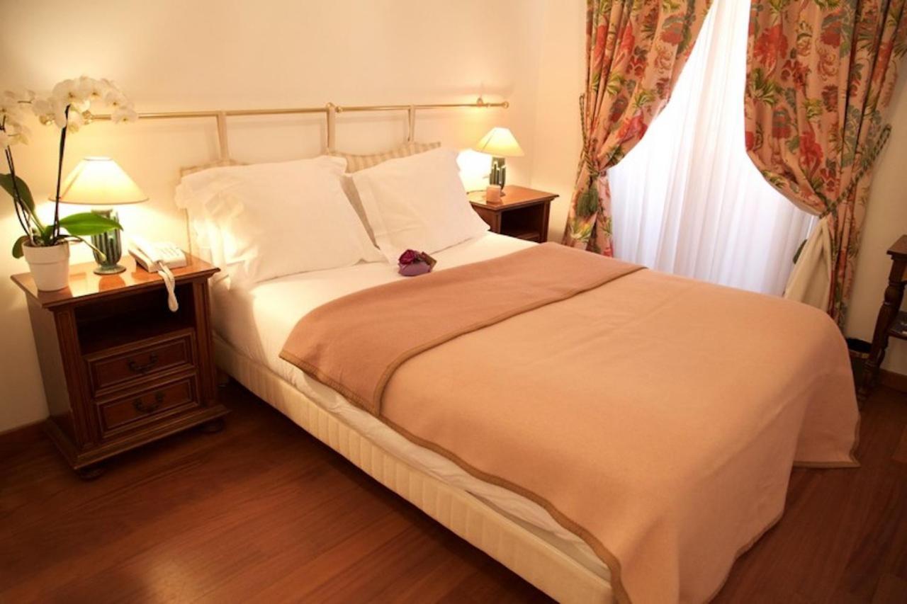 Grand Hotel Des Ambassadeurs Menton Luaran gambar