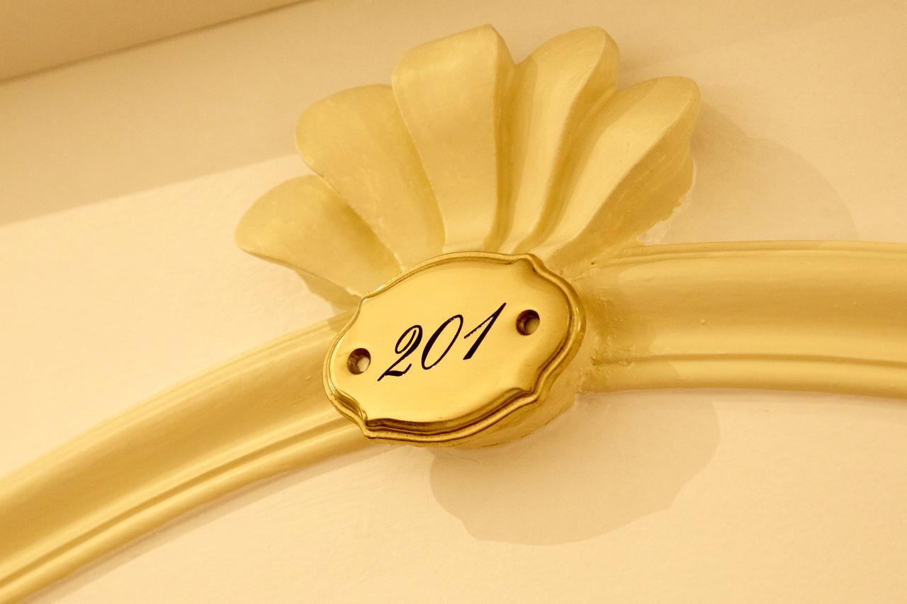 Grand Hotel Des Ambassadeurs Menton Luaran gambar